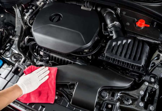 ENGINE BAY CLEANING SURFACE TOP STARTING PRICE - PRICE MAY VARY DEPENDING ON CONDITION